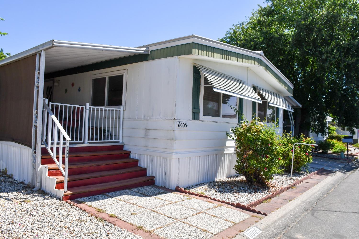 Photo 5 of 96 of 6005 Cackler Lane 55 mobile home