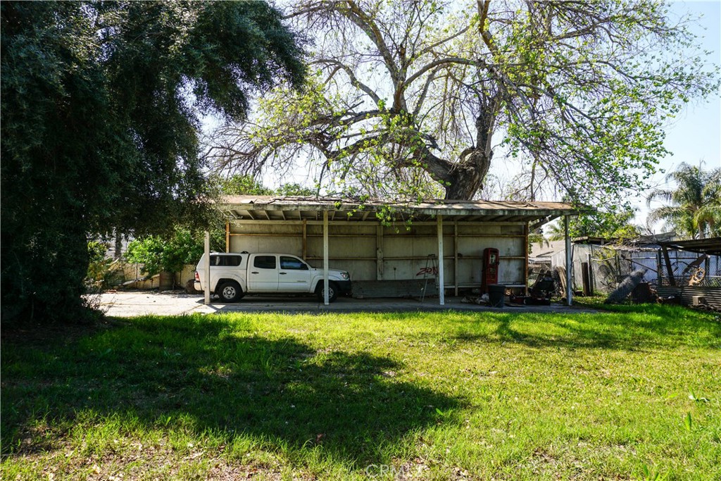 Photo 36 of 49 of 1147 N Rancho Avenue house