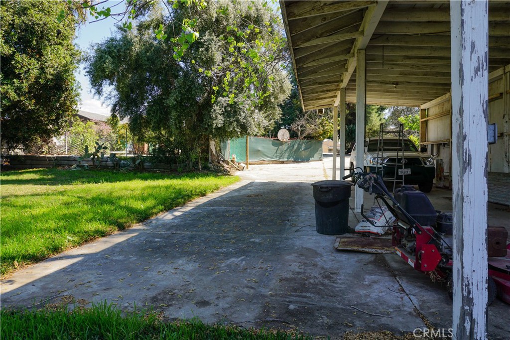 Photo 8 of 21 of 1147 N Rancho Avenue land