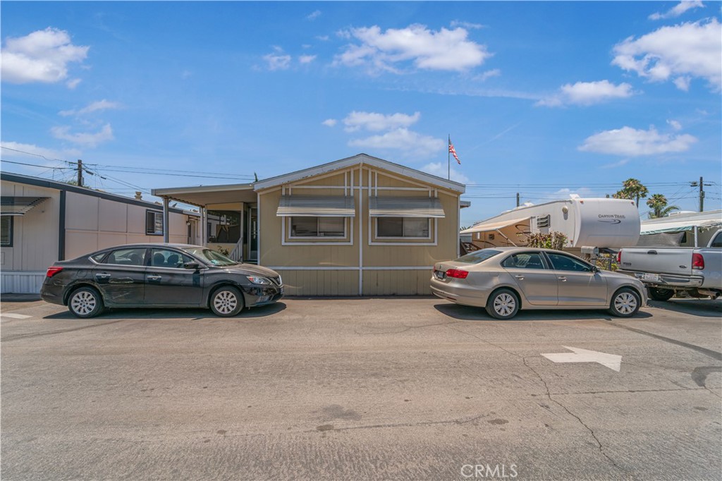 Photo 1 of 3 of 1425 E Madison Avenue 18 mobile home