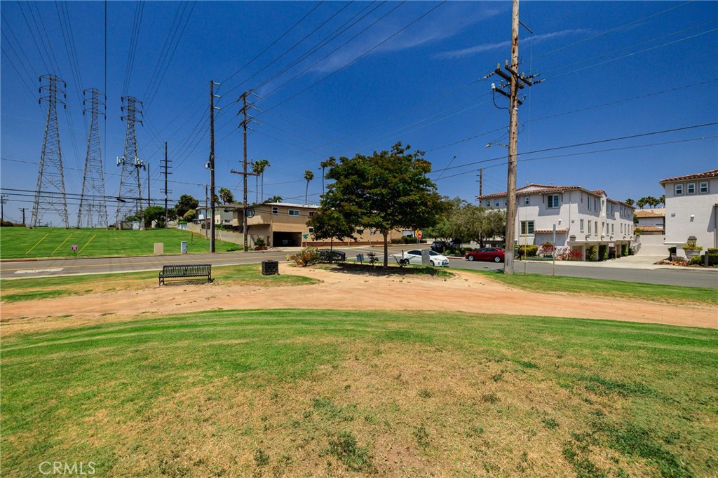 Photo 42 of 44 of 1700 E Mariposa Avenue 3 townhome