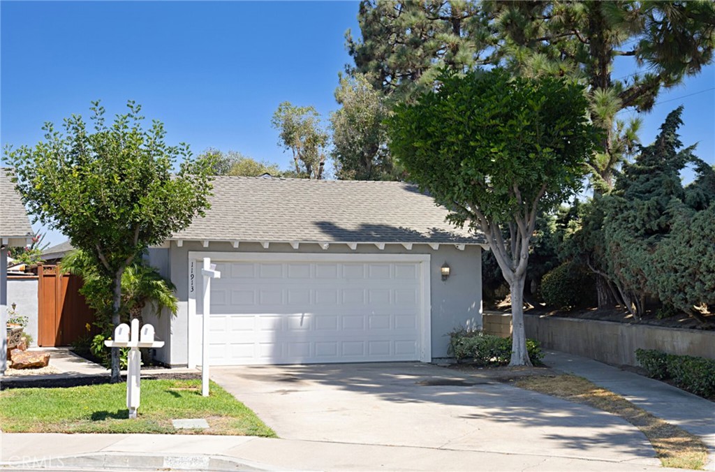 Photo 1 of 36 of 11913 Galena Avenue house