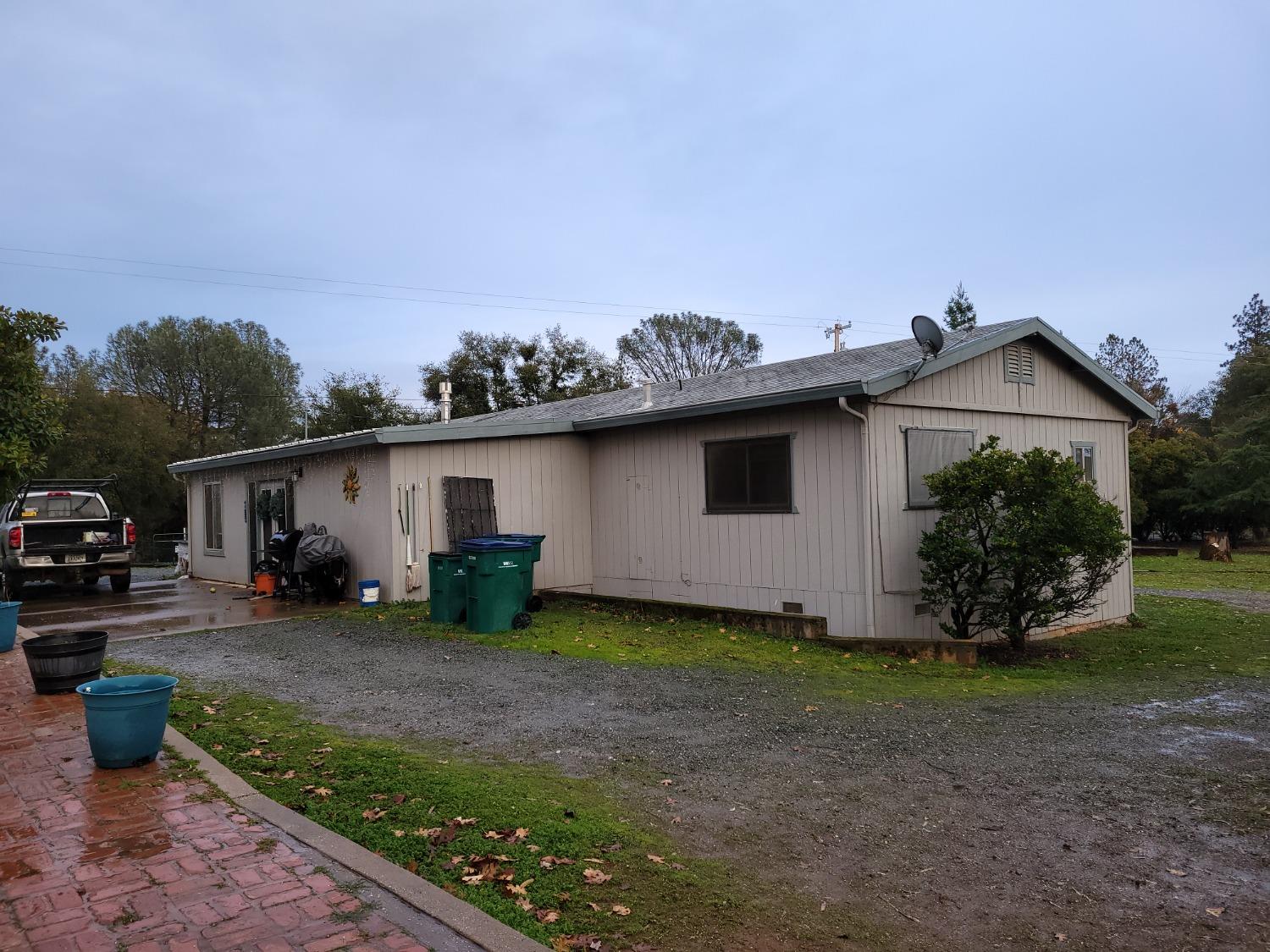 Photo 8 of 28 of 21792 Trotter Road mobile home