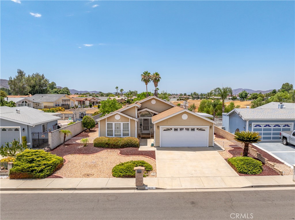 Photo 44 of 53 of 1621 Ailanthus Drive mobile home