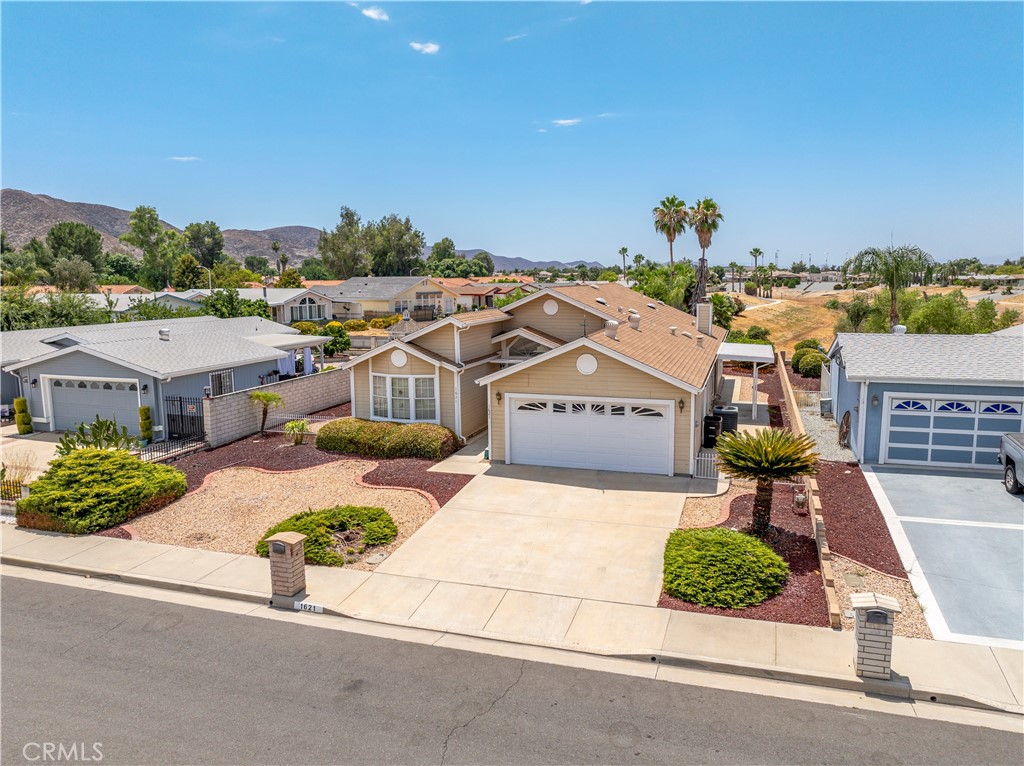 Photo 45 of 53 of 1621 Ailanthus Drive mobile home