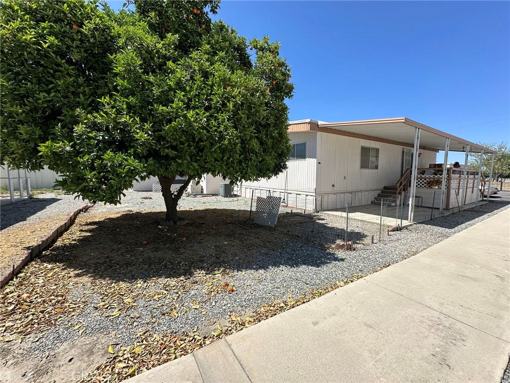 Photo 5 of 5 of 1895 W Devonshire Avenue 143 mobile home