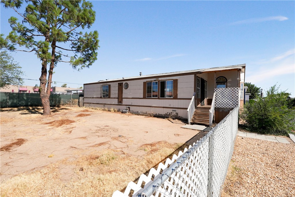 Photo 4 of 34 of 8450 G Avenue 63 mobile home