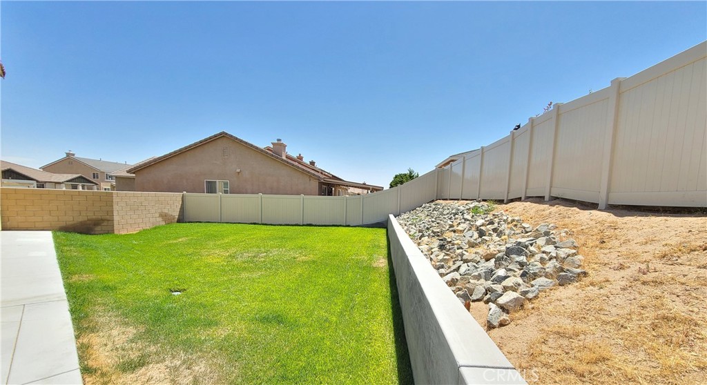 Photo 16 of 23 of 12913 Tehachapi Street house