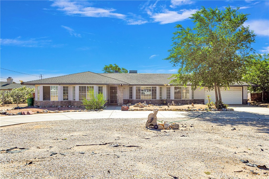 Photo 2 of 52 of 10977 Pinon Avenue house