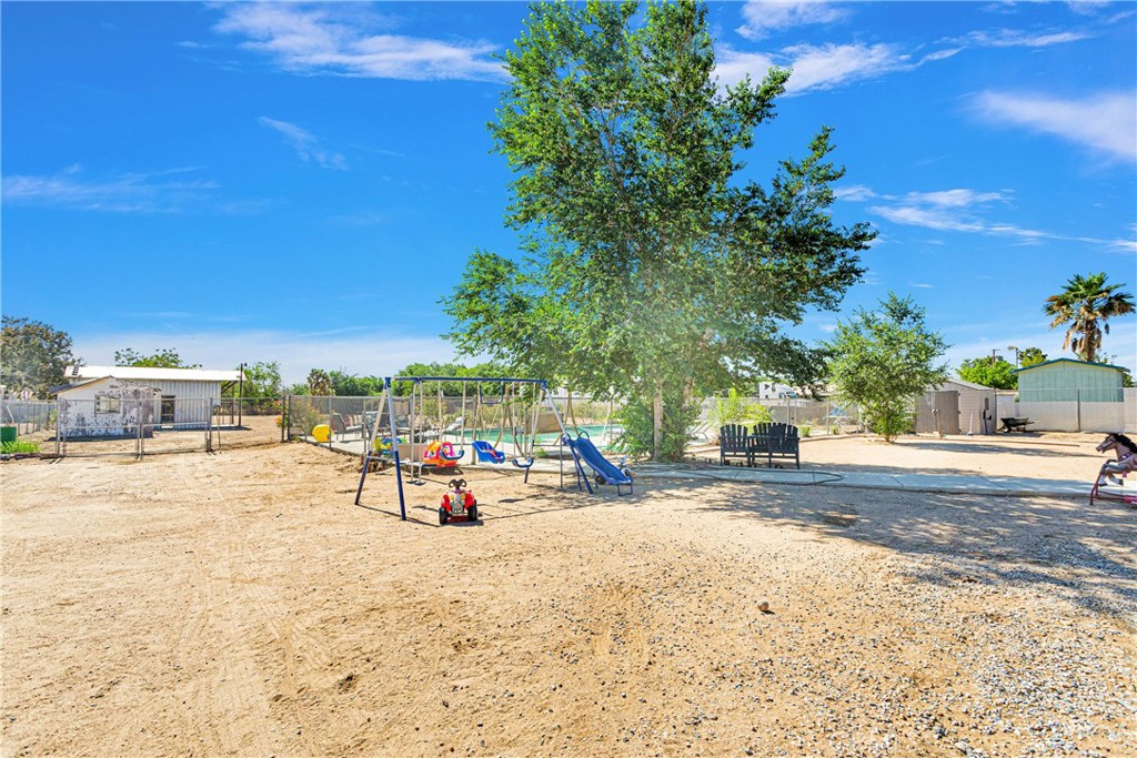 Photo 31 of 52 of 10977 Pinon Avenue house