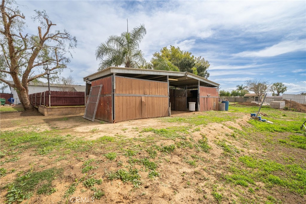 Photo 40 of 69 of 5603 Lucretia Avenue house