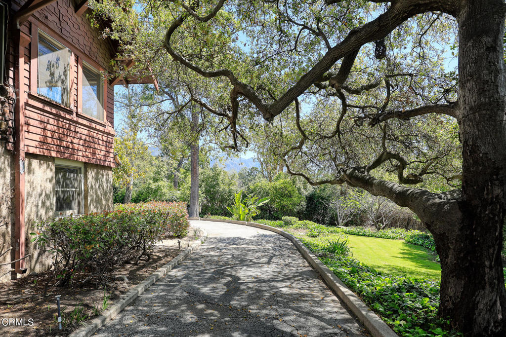 Photo 27 of 42 of 5250 La Canada Boulevard house