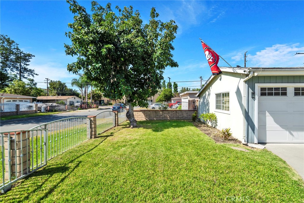 Photo 4 of 20 of 315 Conlon Avenue house