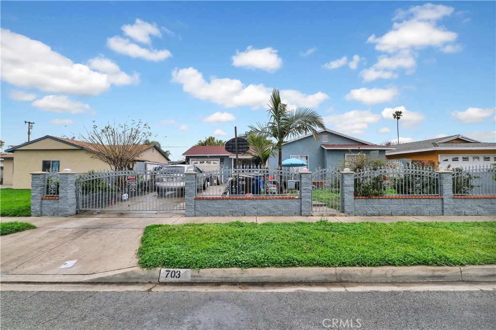 Photo 1 of 19 of 703 Cabana Avenue house