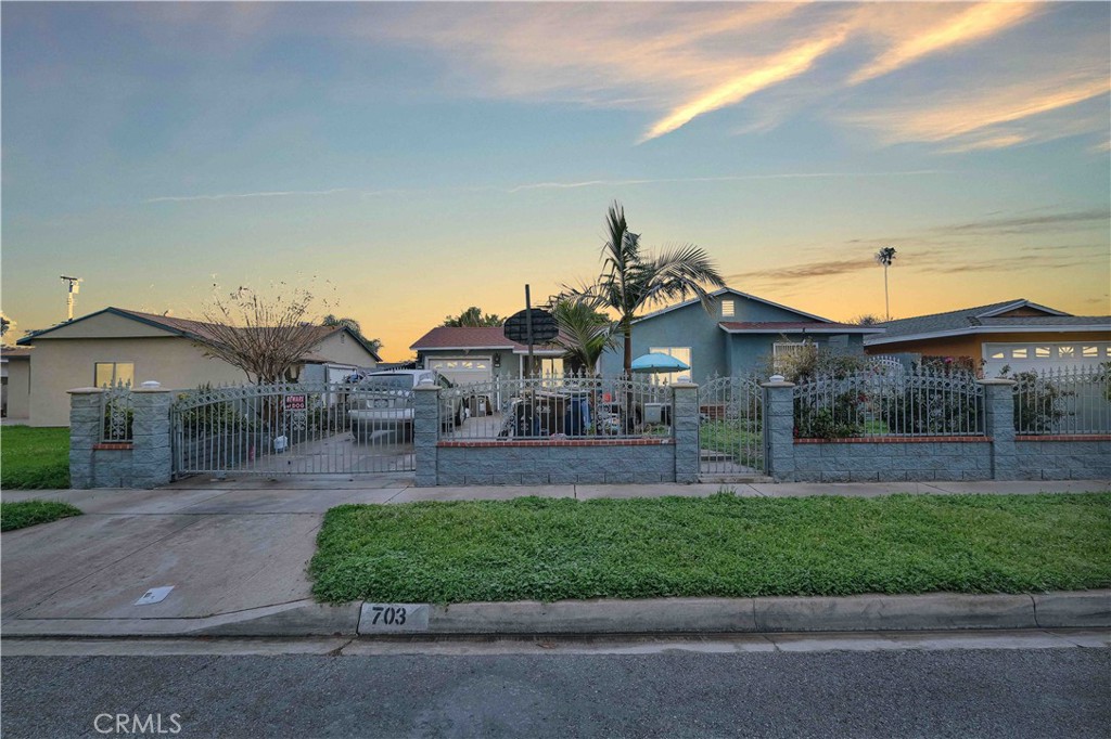 Photo 19 of 19 of 703 Cabana Avenue house