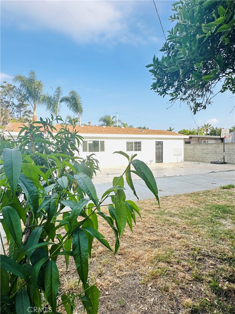 Photo 5 of 17 of 203 S Hambledon Avenue house