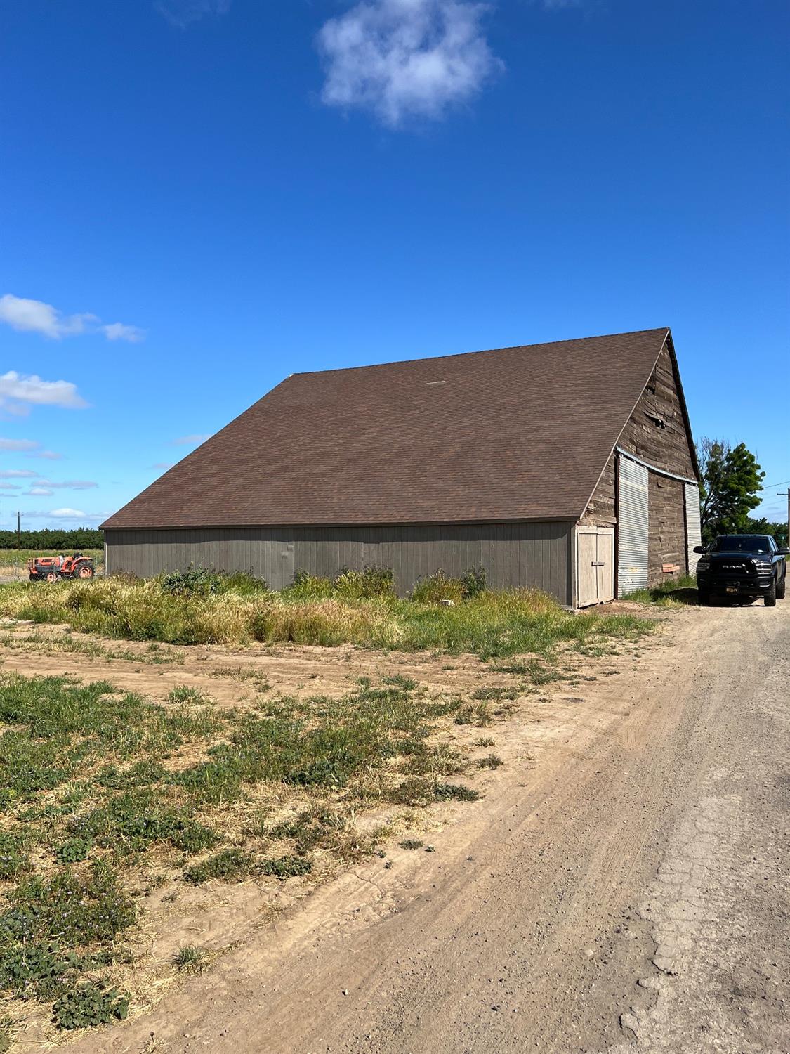 Photo 6 of 26 of 4035 Clausen Road house