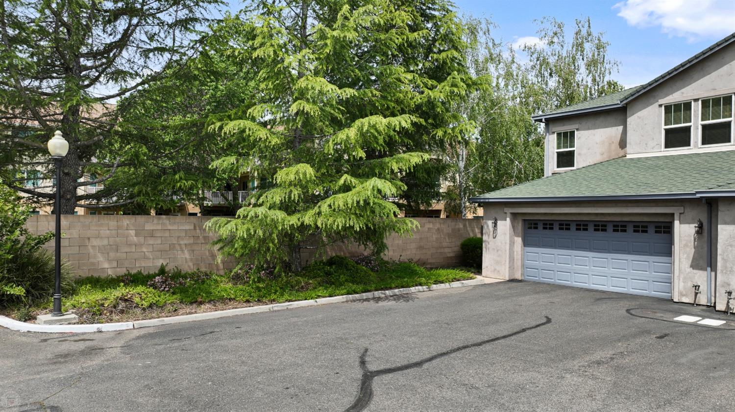 Photo 40 of 40 of 2130 Tienda Drive townhome