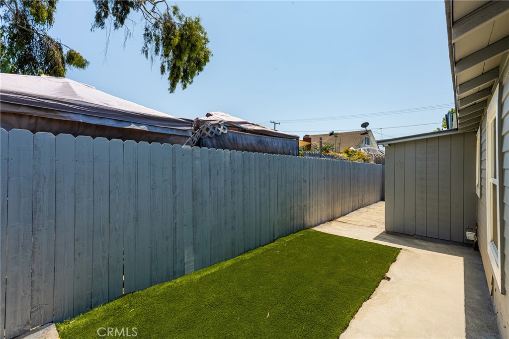 Photo 23 of 36 of 1470 Orizaba Avenue house