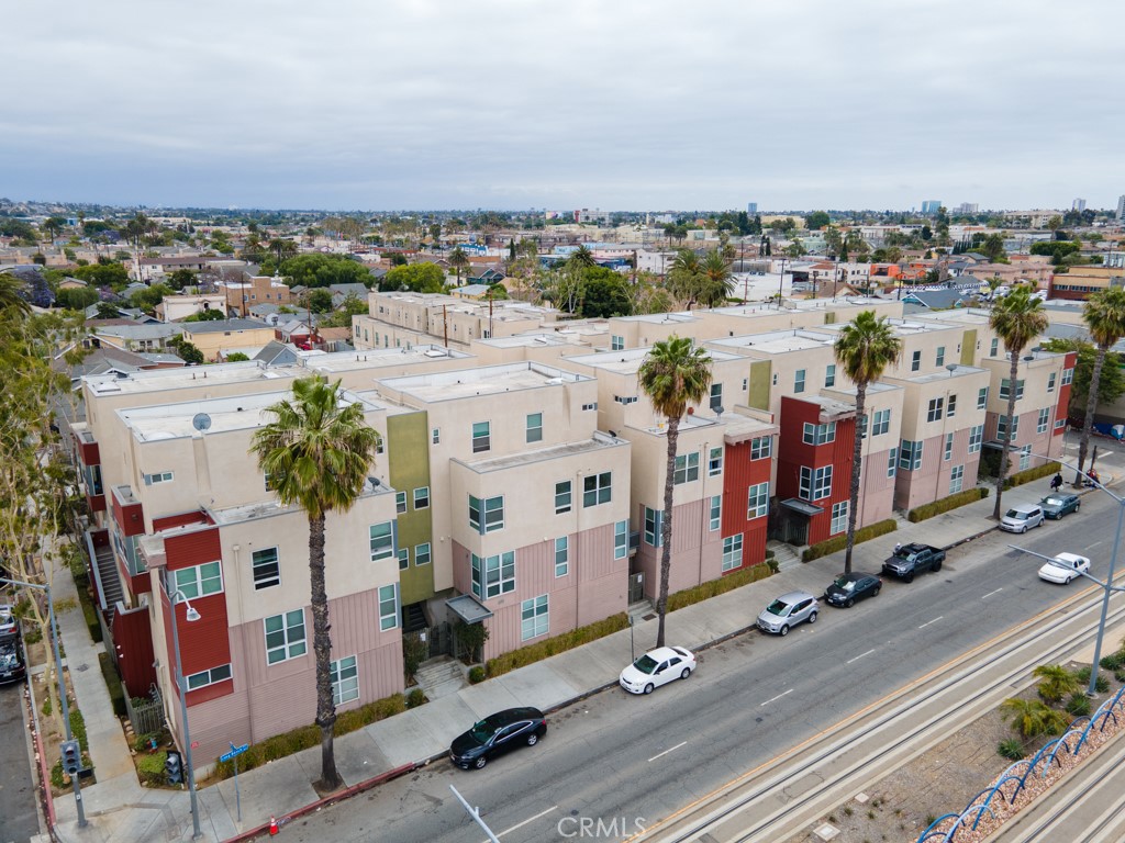 Photo 35 of 38 of 1880 Long Beach Boulevard 4 townhome