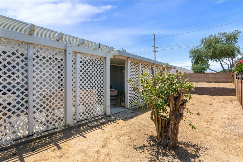 Photo 16 of 24 of 27250 Murrieta Road 5 mobile home