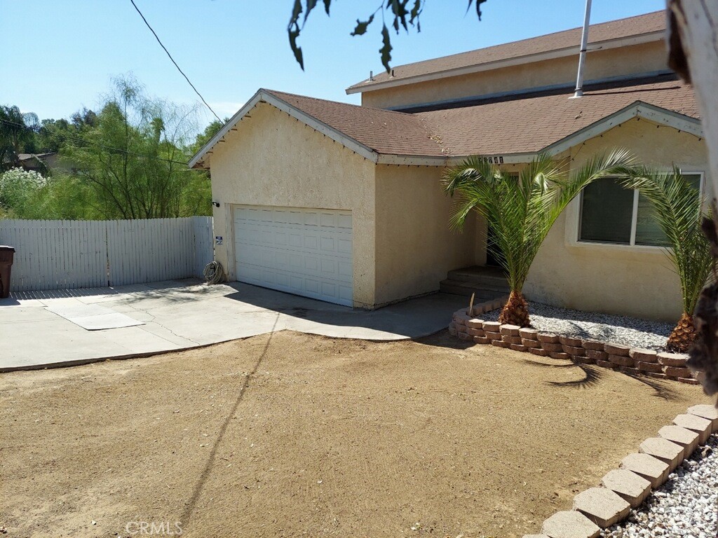 Photo 2 of 4 of 23741 Cassandra Drive house