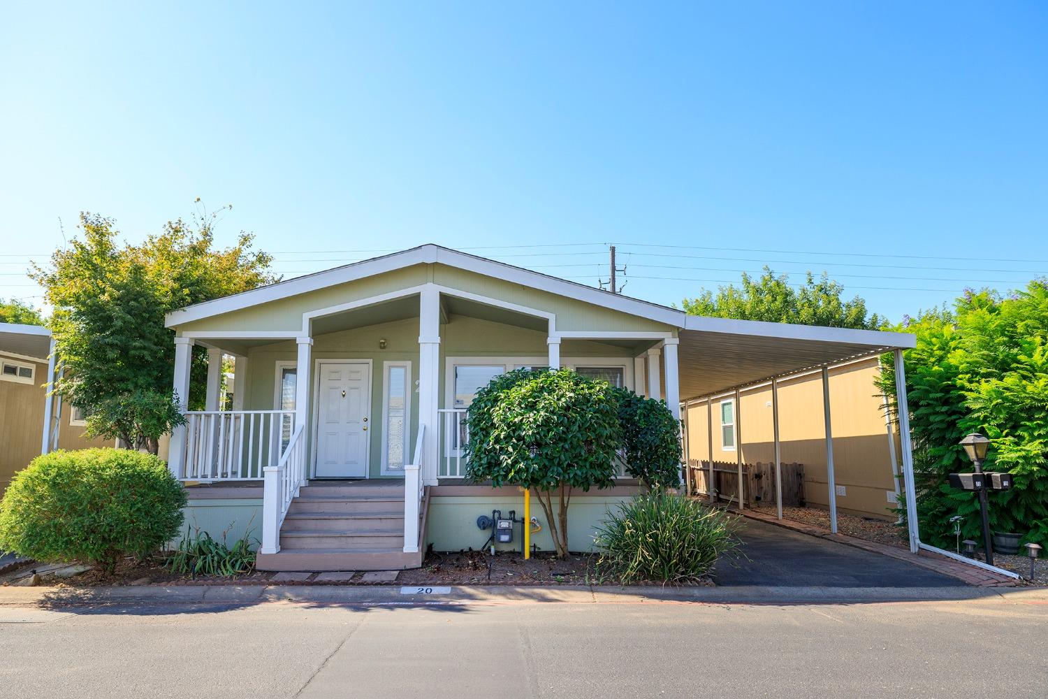 Photo 1 of 37 of 20 Schooner Lane mobile home