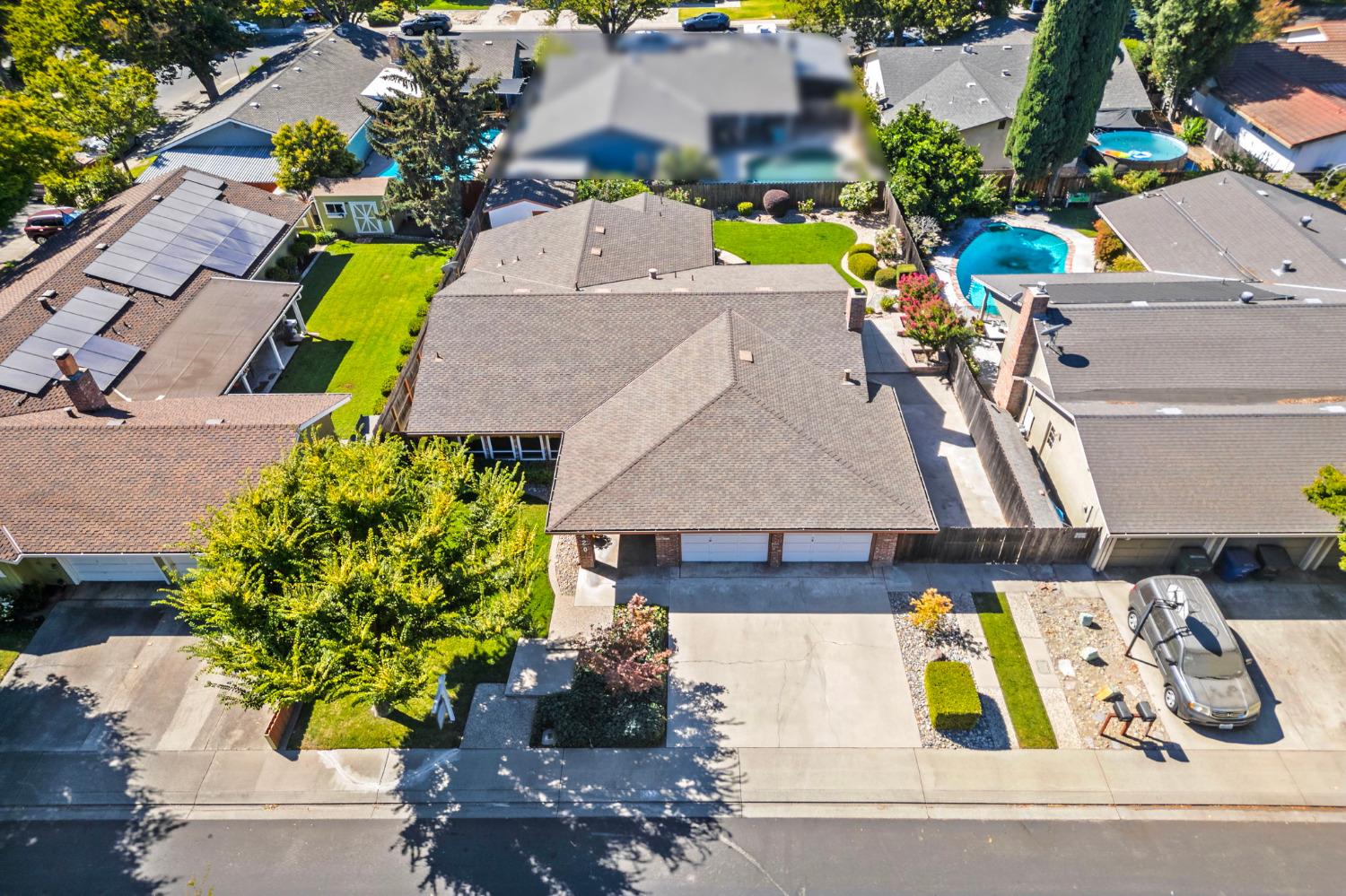 Photo 3 of 46 of 1420 Buttonwillow Drive house