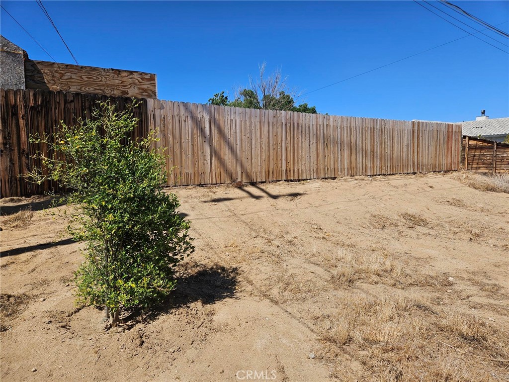 Photo 22 of 24 of 2883 Encina Avenue house