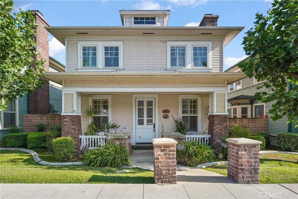 Photo 1 of 37 of 104 S Ivy Avenue townhome