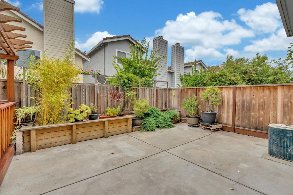 Photo 41 of 51 of 5539 Civic Terrace Avenue townhome