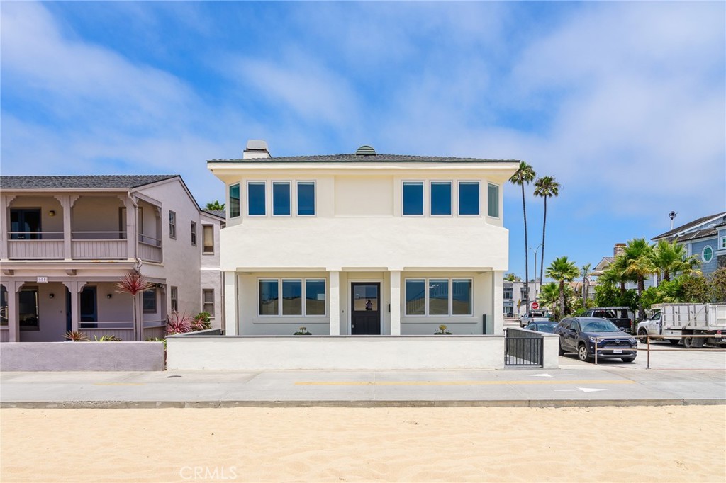 Photo 4 of 56 of 600 W Oceanfront house