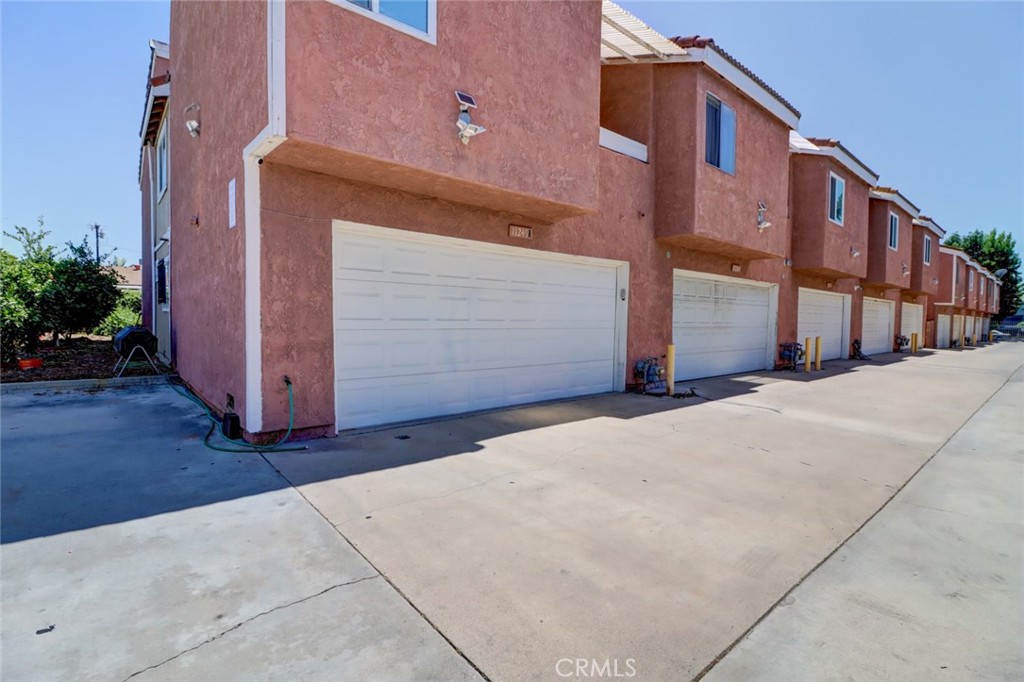 Photo 47 of 53 of 11249 Ferina Street townhome