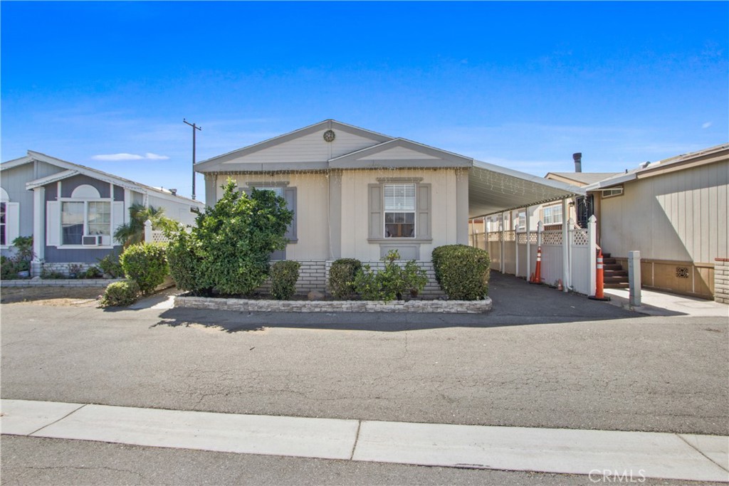 Photo 1 of 29 of 1925 E La Veta Avenue 2 mobile home