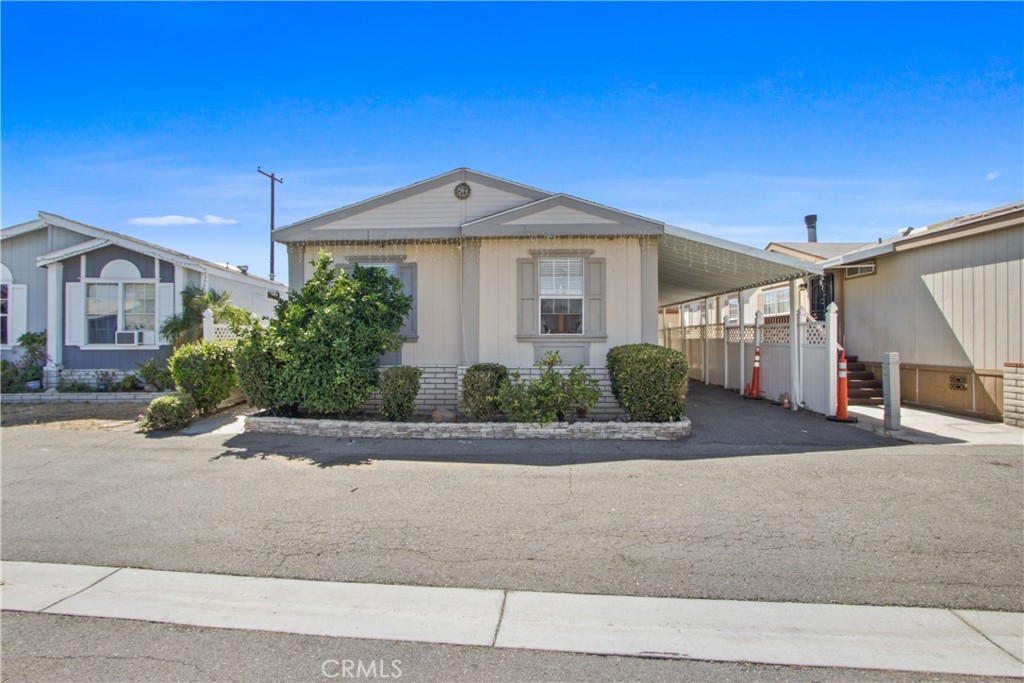 Photo 13 of 29 of 1925 E La Veta Avenue 2 mobile home