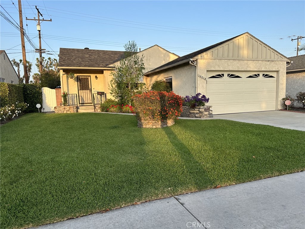 Photo 29 of 29 of 14318 Castana Avenue house