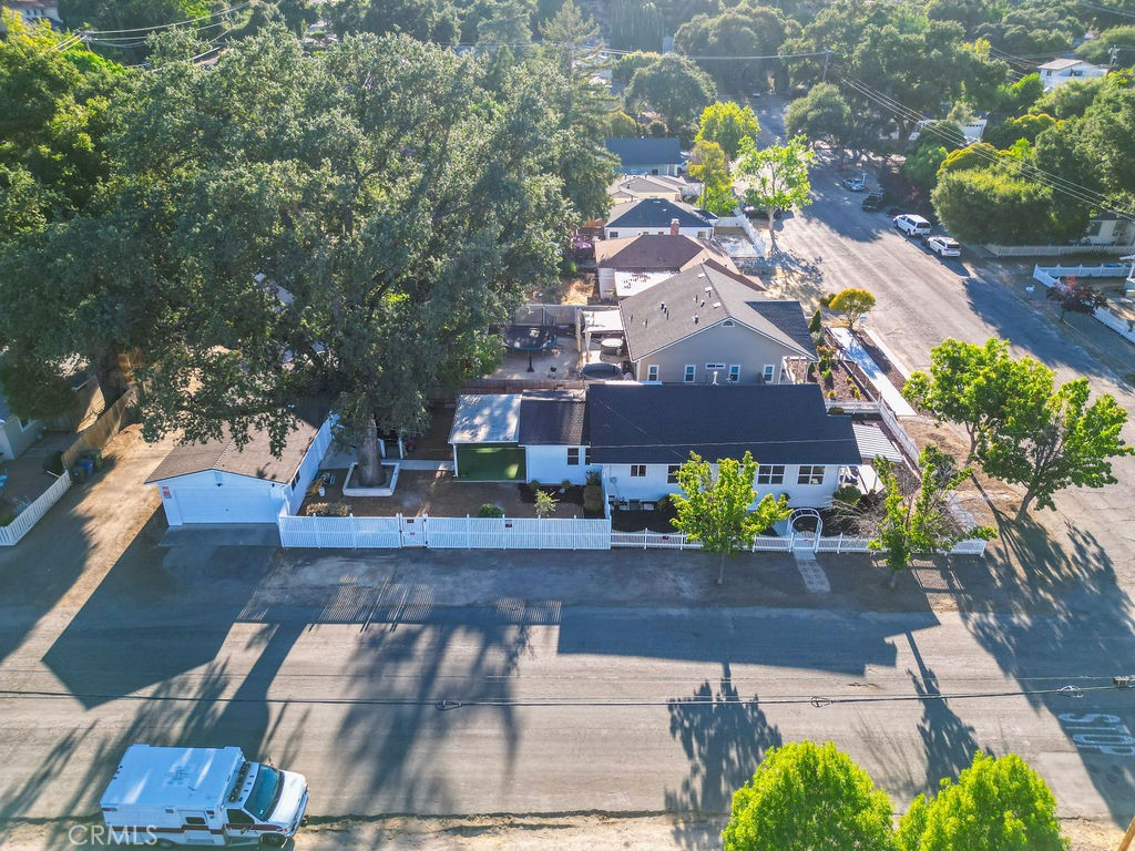 Photo 3 of 19 of 246 16th Street house