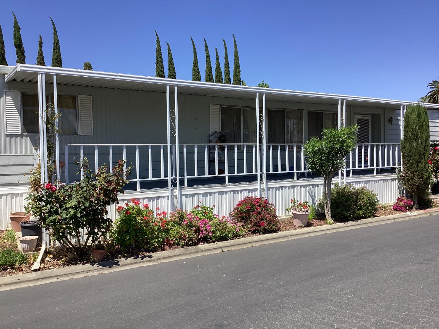 Photo 18 of 21 of 250 E Las Palmas Avenue 77 mobile home