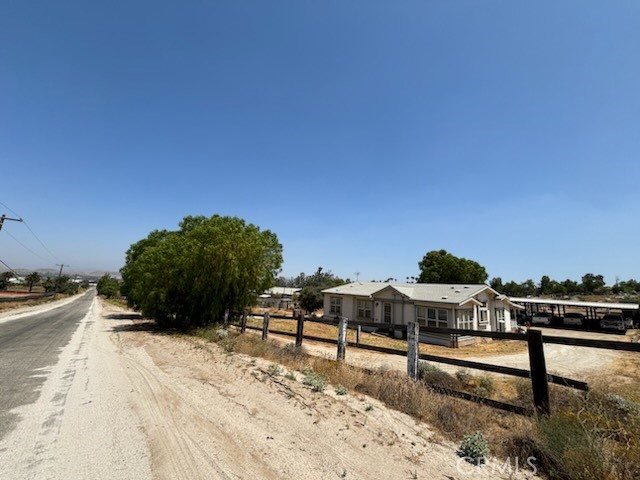 Photo 3 of 6 of 23805 Orange Avenue mobile home