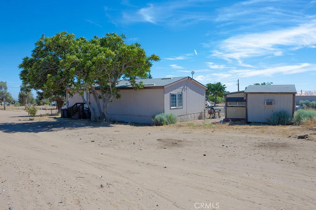 Photo 10 of 12 of 9339 Vinton Road mobile home