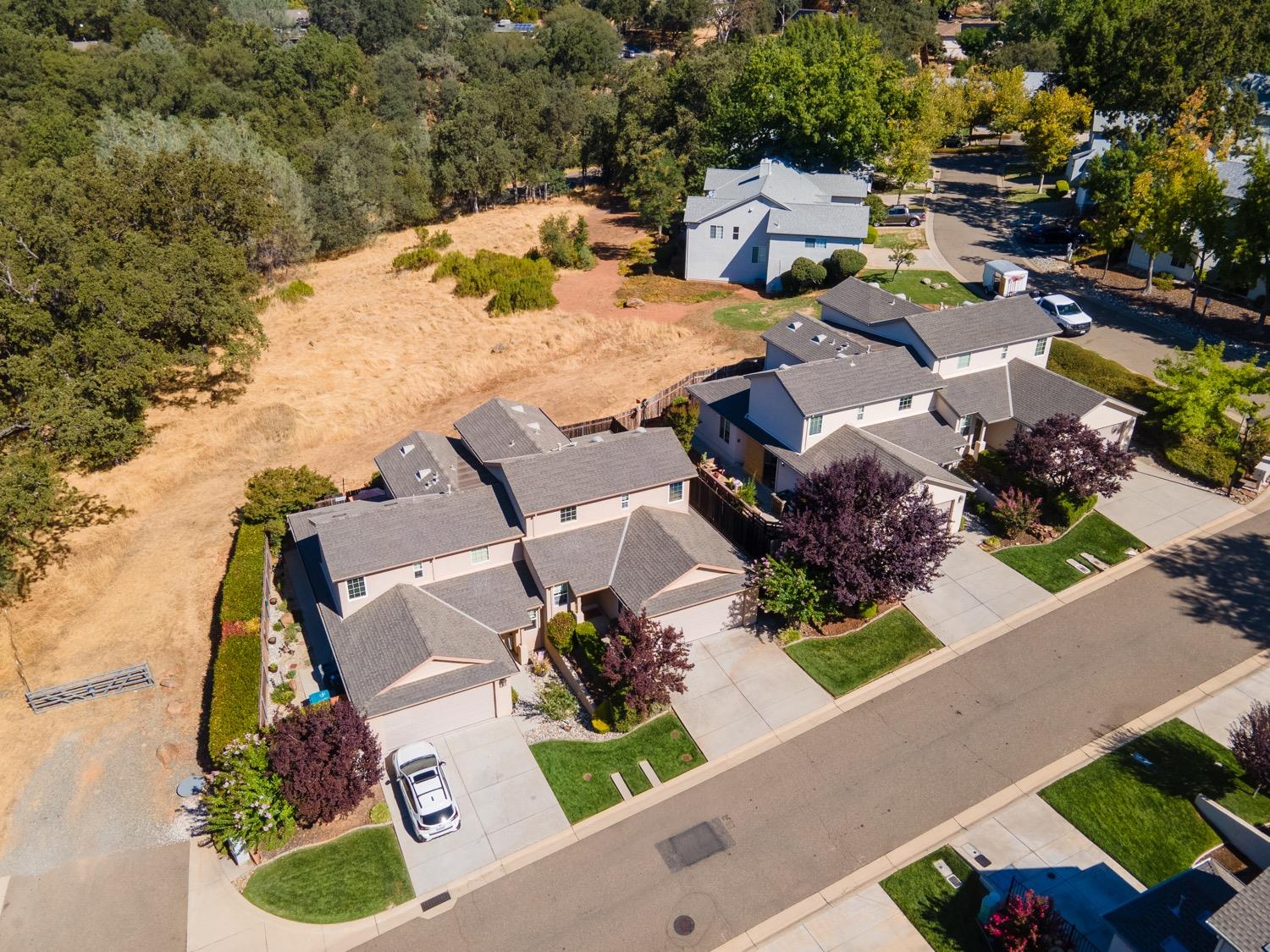 Photo 8 of 20 of 641 W David Circle townhome