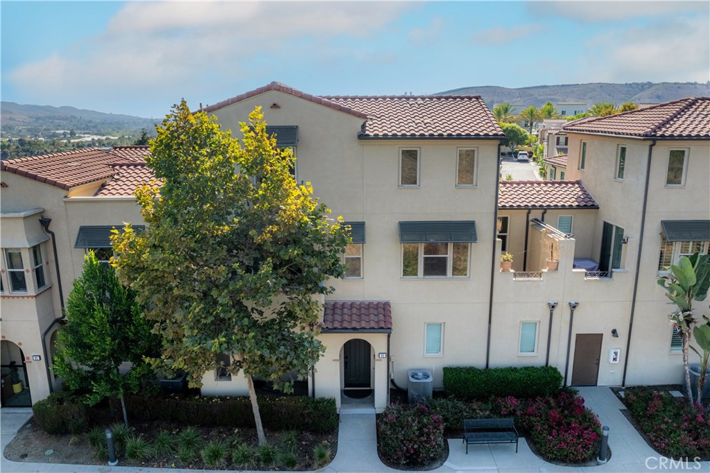 Photo 2 of 28 of 95 Adelfa Street townhome