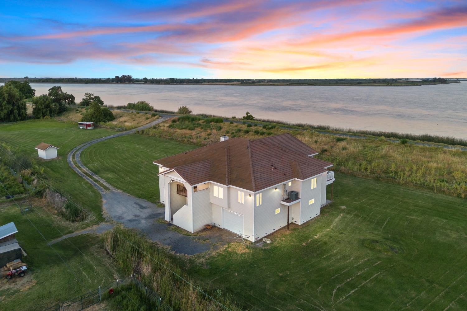 Photo 88 of 98 of 19050 Sherman Island East Le Road house