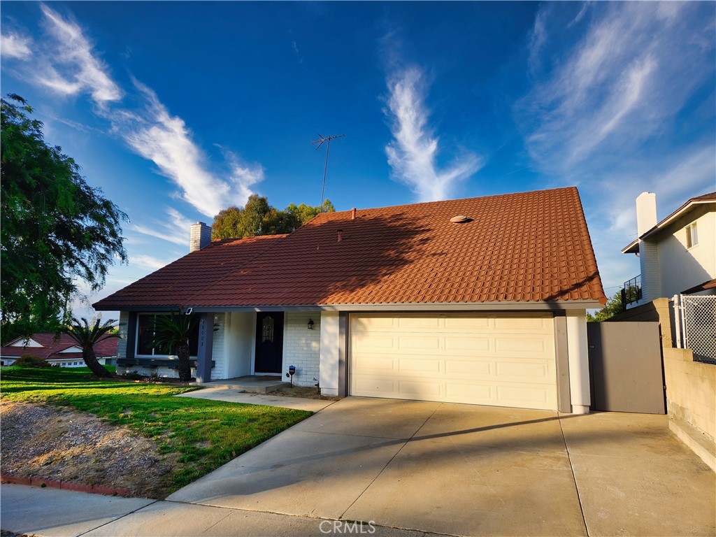 Photo 4 of 33 of 18003 Amargoso Street house