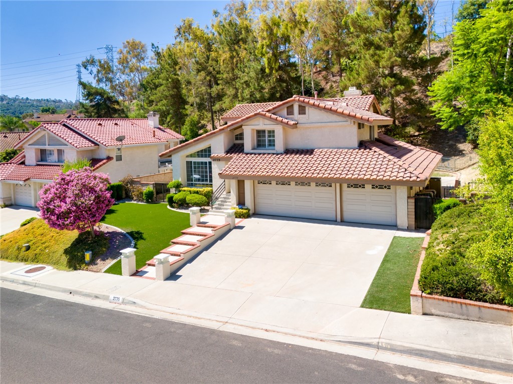 Photo 6 of 40 of 2775 Saleroso Drive house