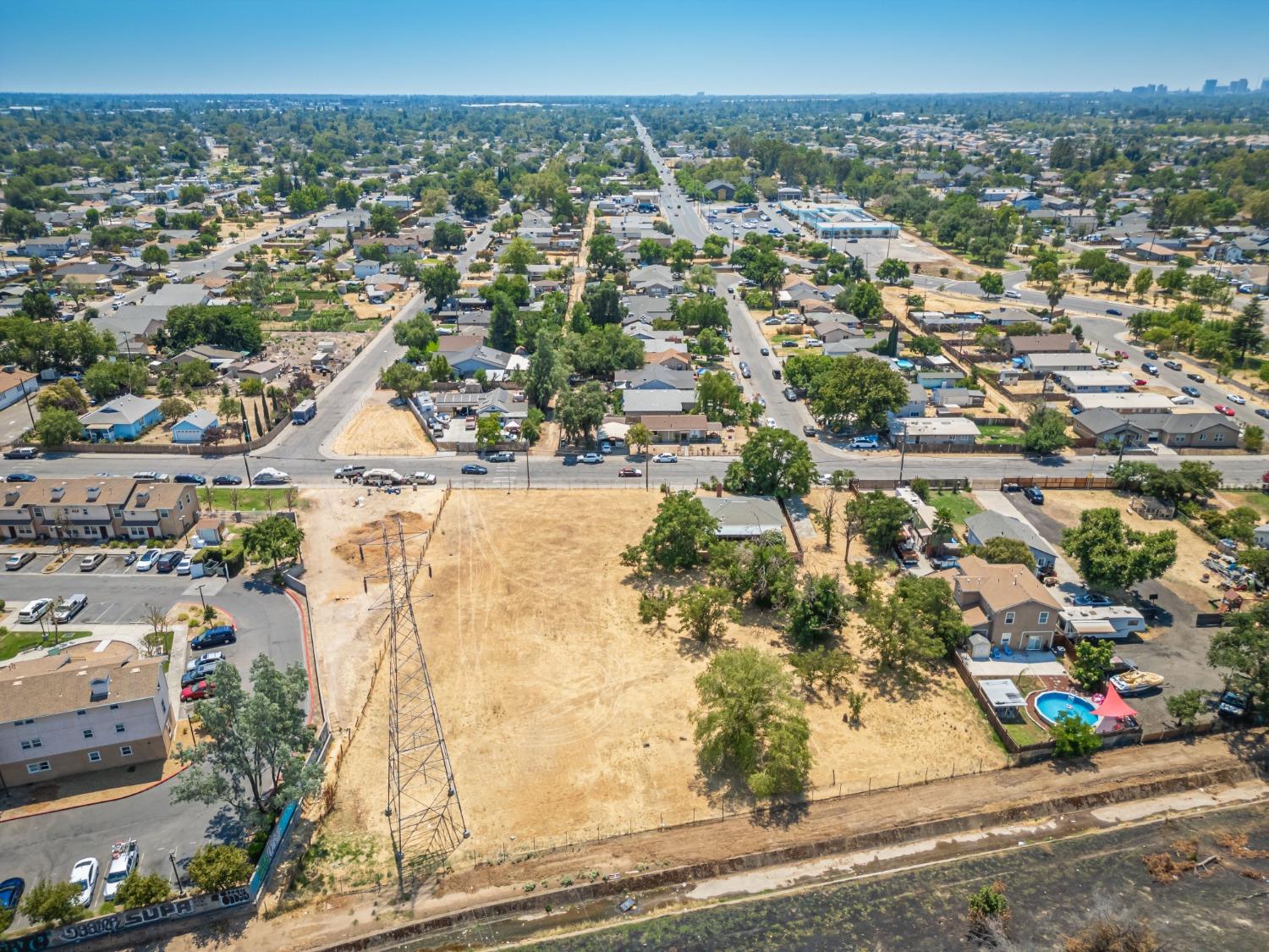 Photo 13 of 29 of 4929 Nerrads Place land