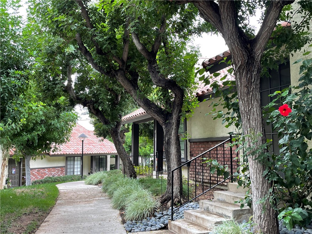 Photo 4 of 45 of 633 Santa Paula Court townhome