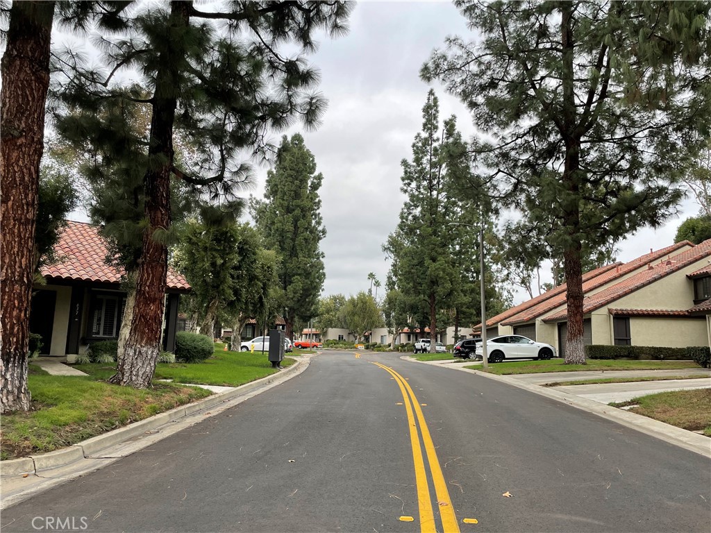 Photo 40 of 45 of 633 Santa Paula Court townhome