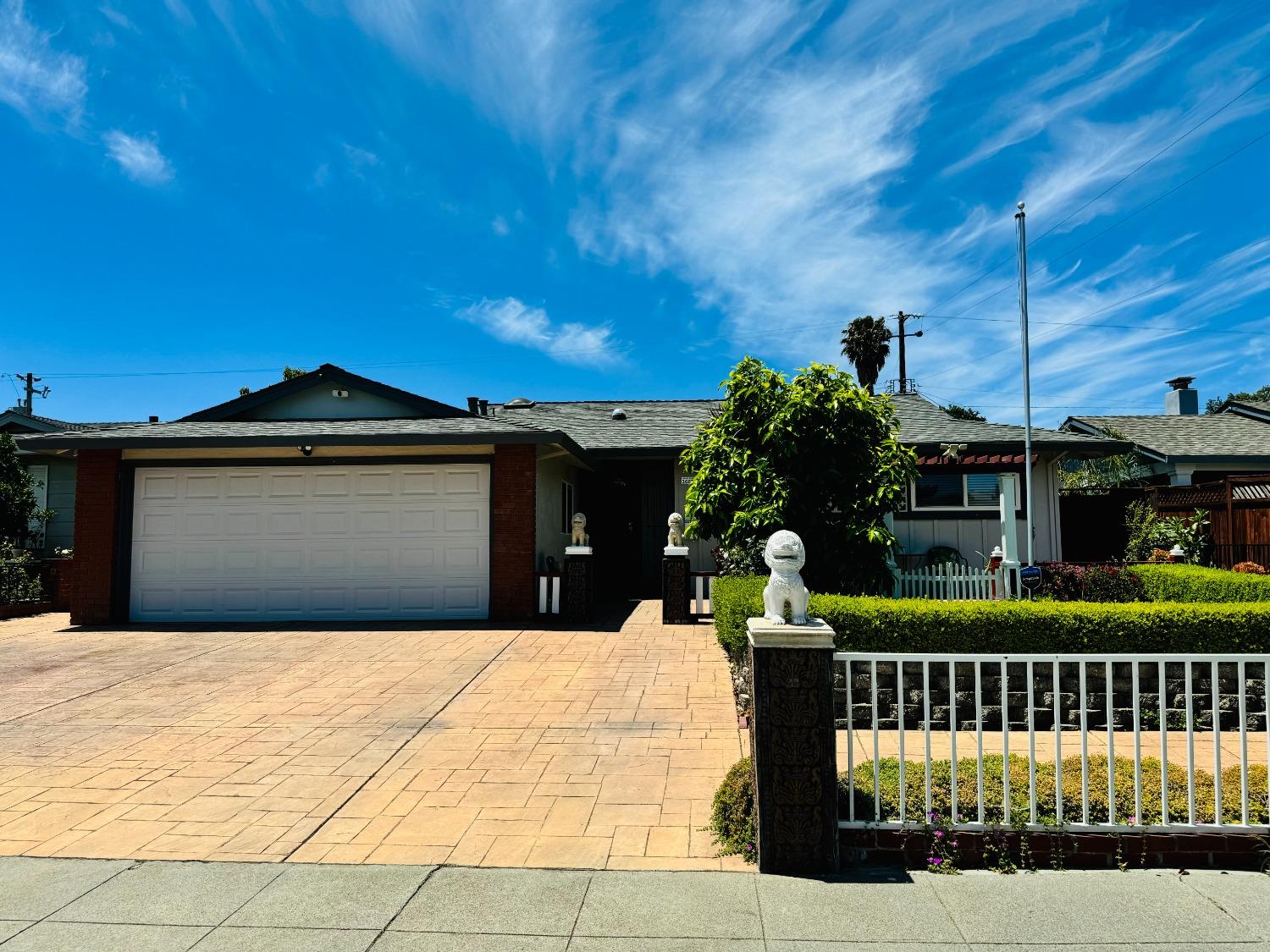 Photo 1 of 31 of 2663 Loomis Drive house