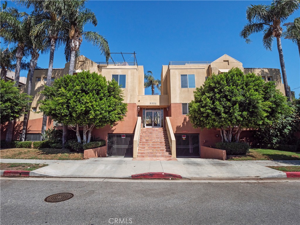 Photo 1 of 41 of 5350 Sepulveda Boulevard 17 townhome